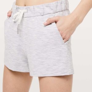 lululemon on the fly short